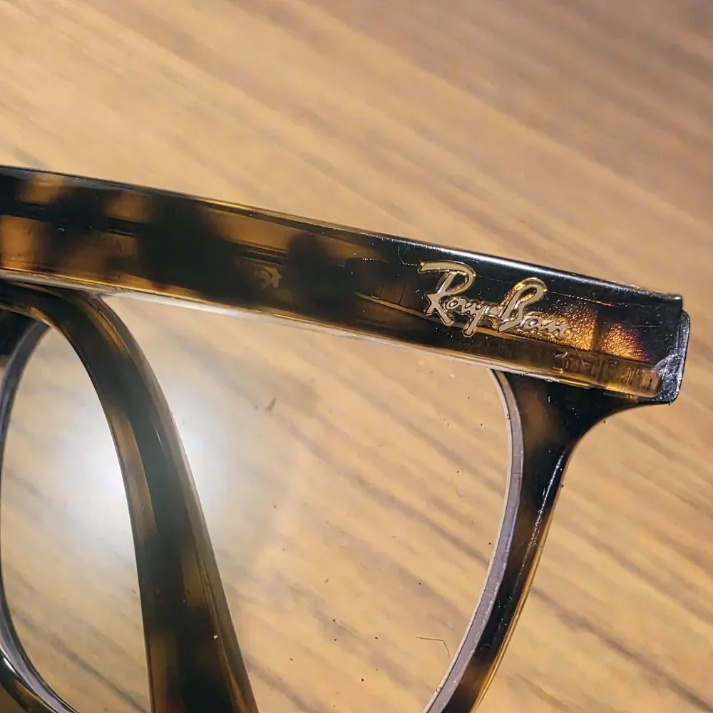 Ray-Ban ︎retail $222